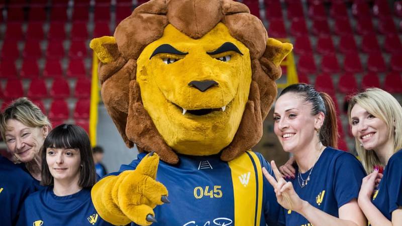 Campioni della Sponsor Cup 2025: il successo di Stefani Group in campo con Verona Volley