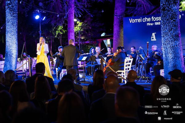 Circolo Tennis Scaligero<br> Unixono & Elena Camo: Le Grandi Voci Pop