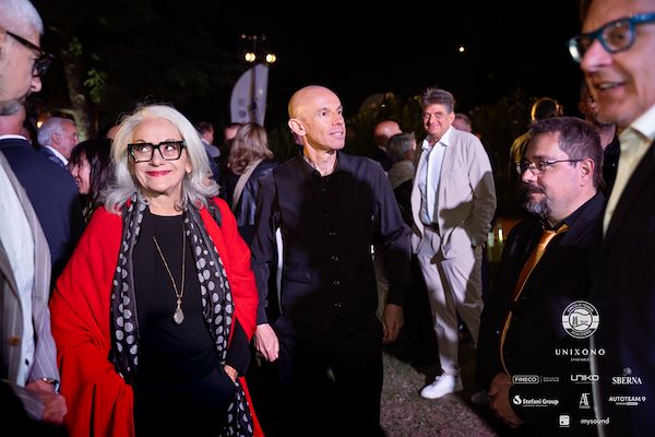 Circolo Tennis Scaligero<br> Unixono & Elena Camo: Le Grandi Voci Pop