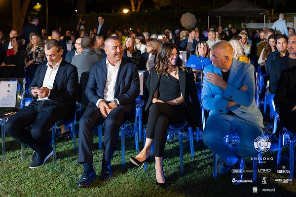 Circolo Tennis Scaligero<br> Unixono & Elena Camo: Le Grandi Voci Pop