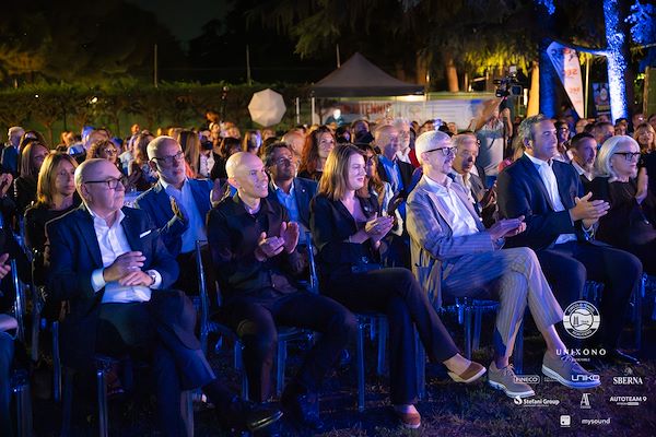 Circolo Tennis Scaligero<br> Unixono & Elena Camo: Le Grandi Voci Pop