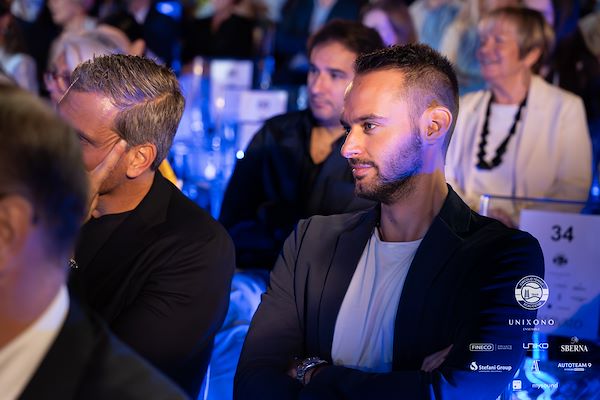 Circolo Tennis Scaligero<br> Unixono & Elena Camo: Le Grandi Voci Pop