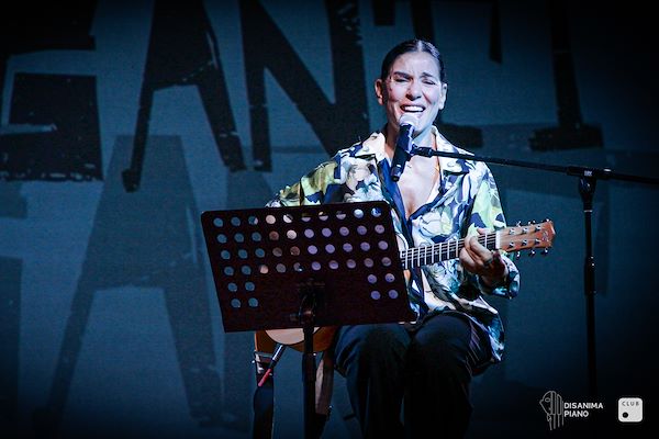 Stefani Group con Disanima Piano per Paola Turci e Gino Castaldo: Il tempo dei Giganti