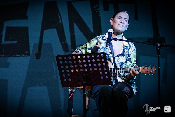 Stefani Group con Disanima Piano per Paola Turci e Gino Castaldo: Il tempo dei Giganti